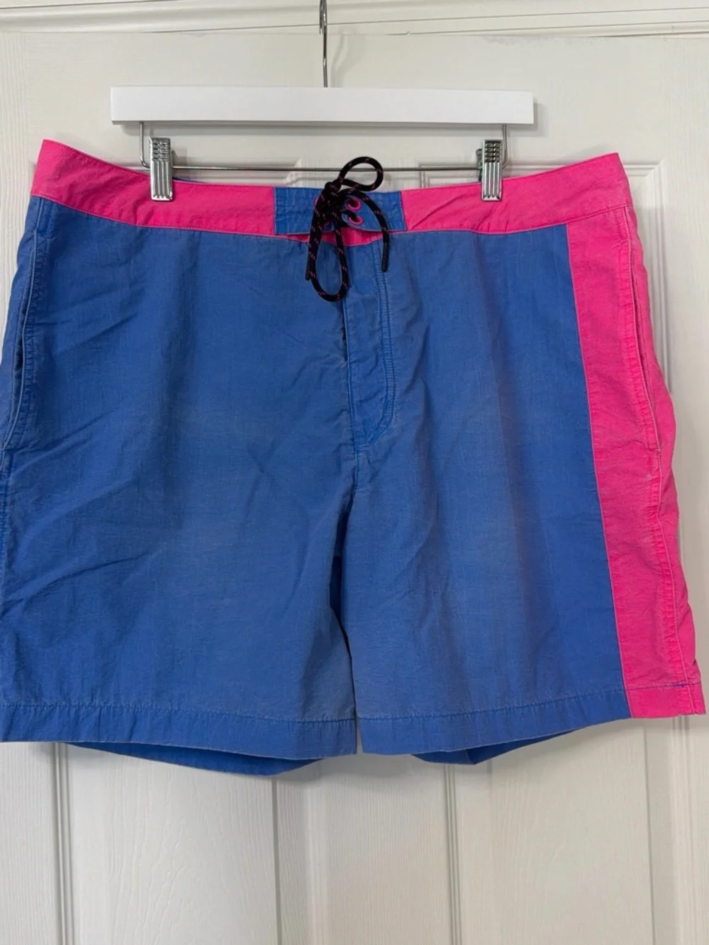 Vineyard Vines Blue and Pink Men's Swim Board Shorts